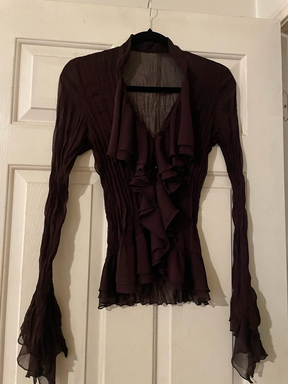 Vintage Plissé Crinkle Ruffle Front Bell Sleeve Blouse Dark Plum Small